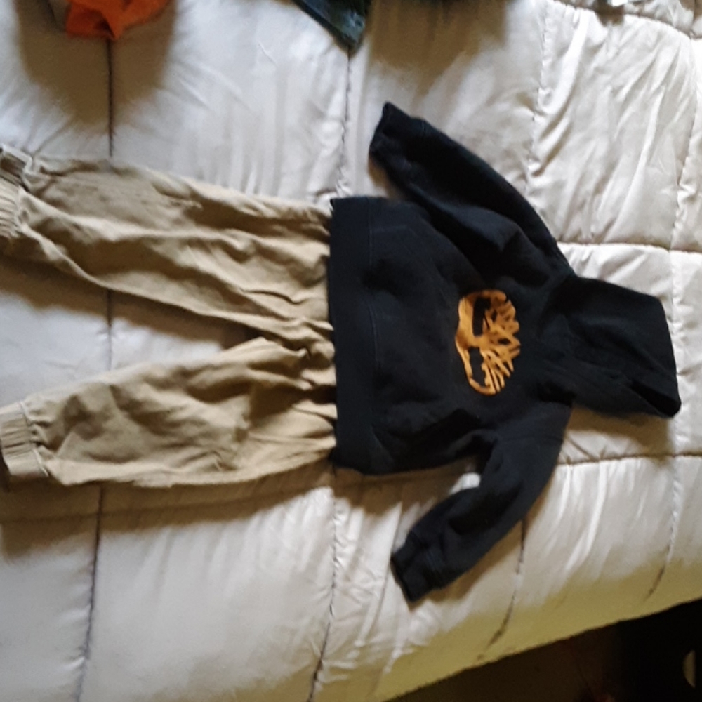 2 piece 3t timberland outfit